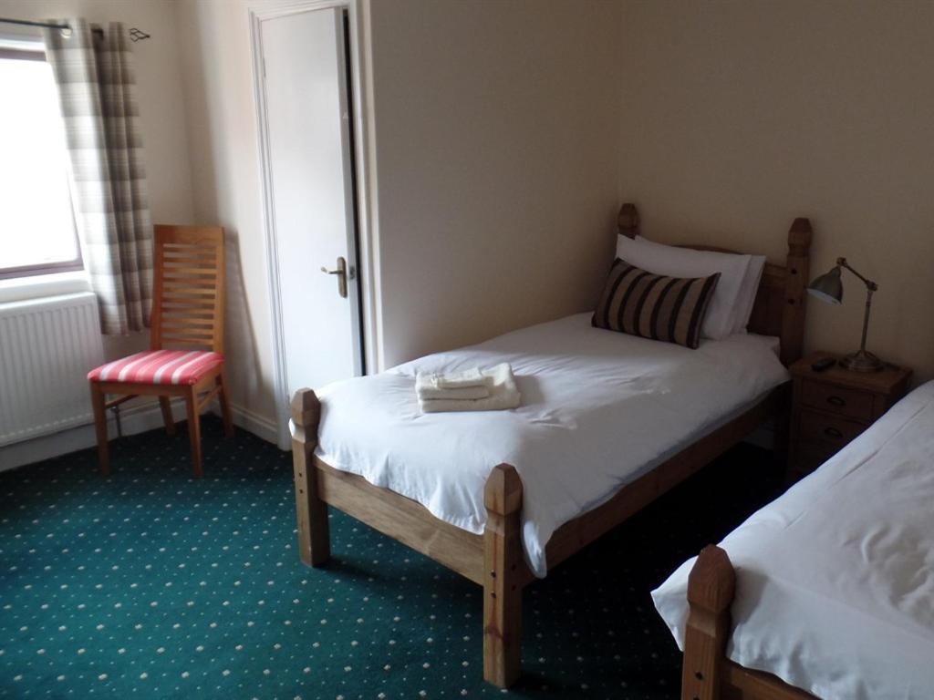 Royal George Hotel Great Easton  Room photo